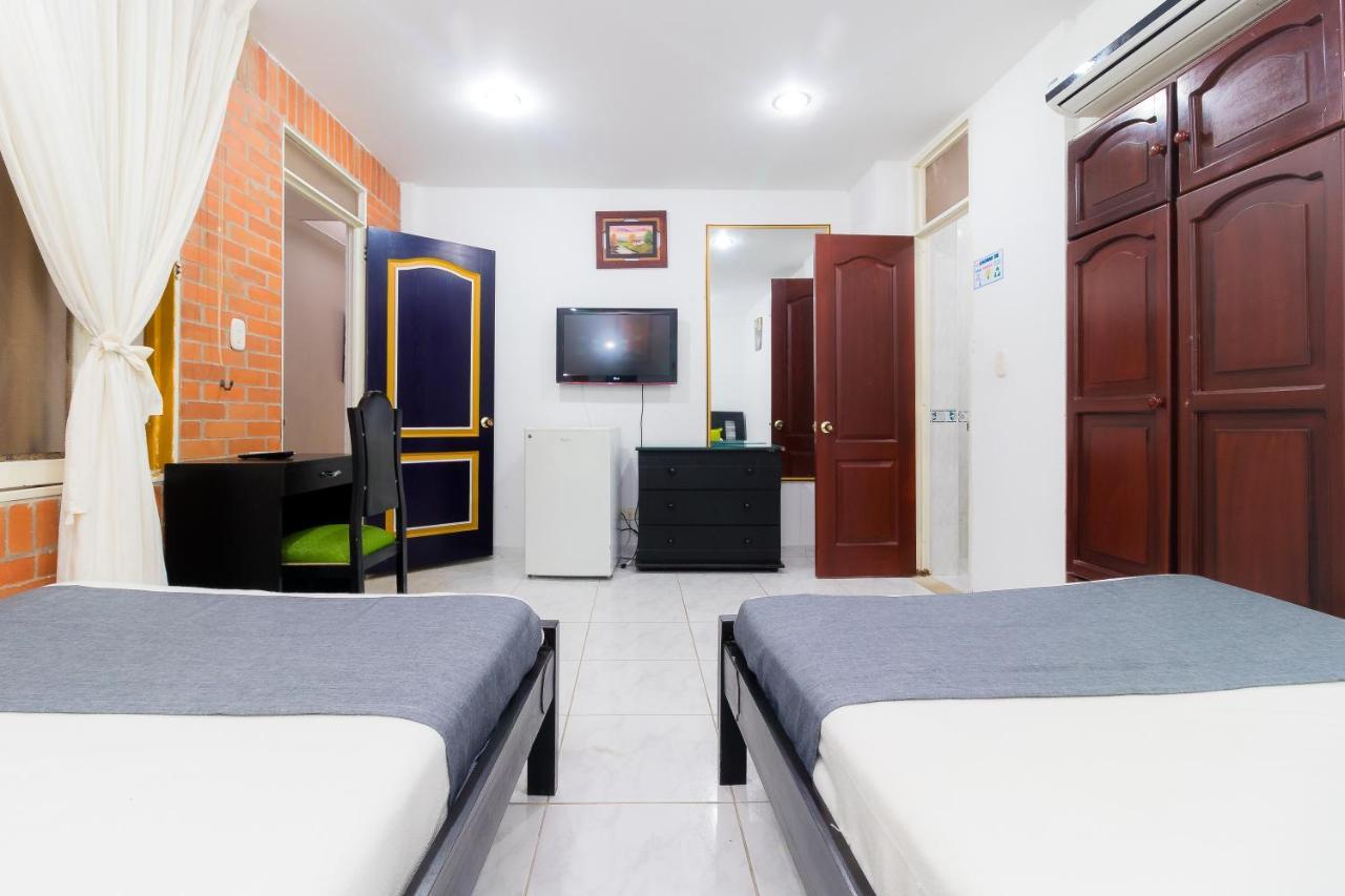 Ayenda 1132 Copiclub Hotel Ibagué Екстериор снимка