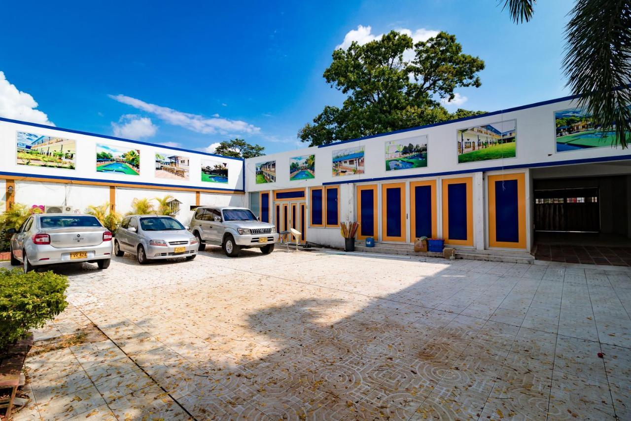 Ayenda 1132 Copiclub Hotel Ibagué Екстериор снимка